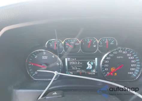 2015 Chevrolet Silverado 1500 1Lt из США, поврежденный, VIN 3GCUKREC1FG150559